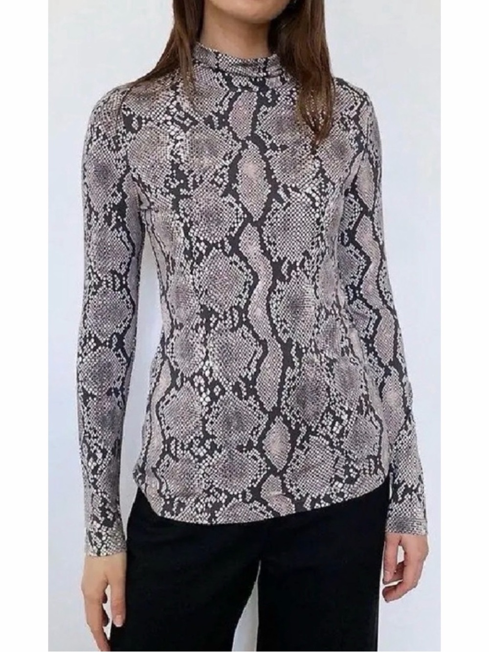 Aritzia Babaton New Slim Snake Print Turtleneck Long Sleeve Top